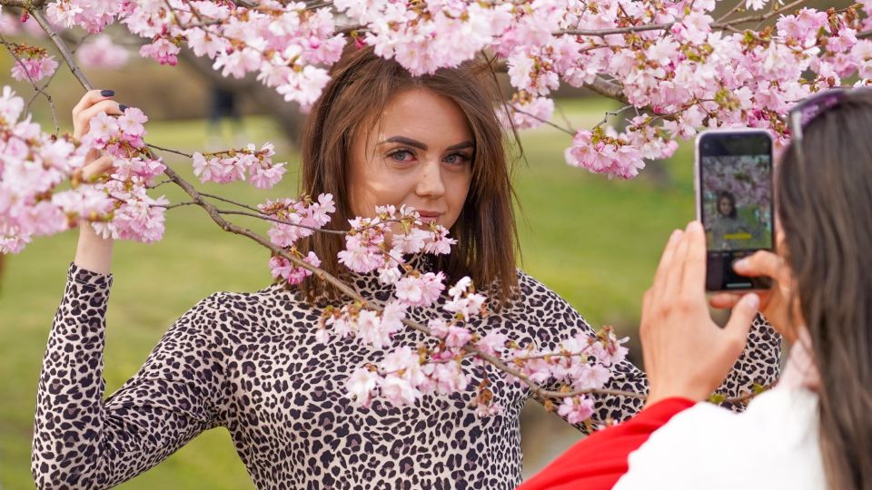 В фокусе фото! Названы самые распространенные ошибки женщин на сайте знакомств