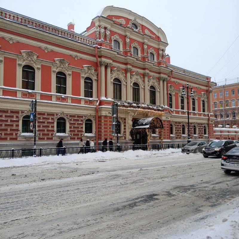 Новая жизнь на пенсии: знакомство с культурным наследием Петербурга