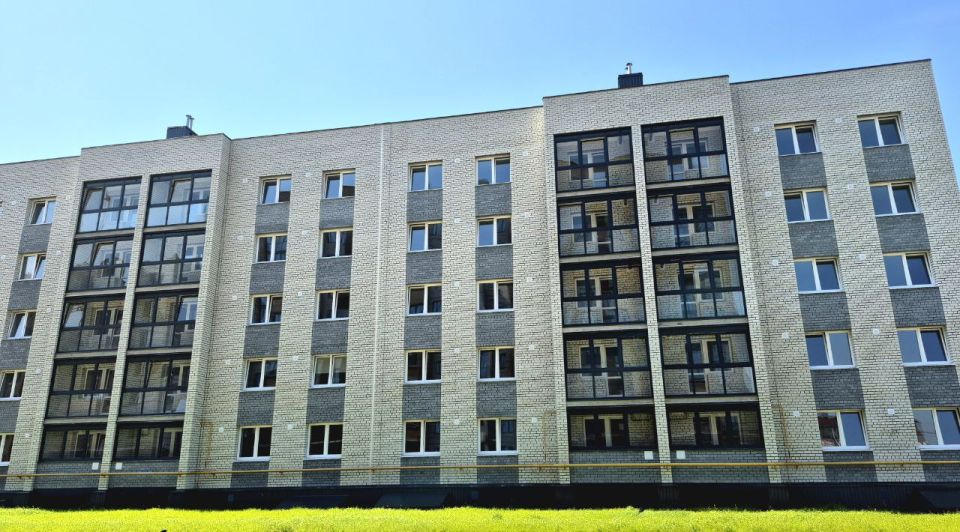 В Тамбовской области руководитель регионального следственного управления СК России принял участие в церемонии вручения ключей от квартир гражданам из числа детей-сирот