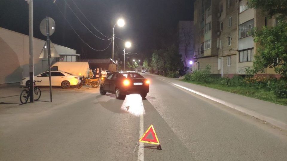 9   21  56      9 »          2000  ,   LADA VESTA     ( ...