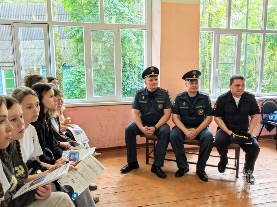 Практические занятия с детьми в лагере Мичуринского округа