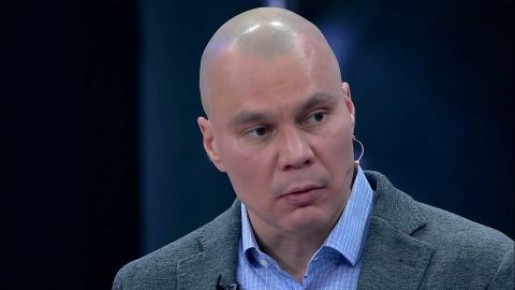 Андрей Медведев: Весьма состоятельный буржуа Дмитрий Пучков, к тому же, получающий средства от мерзкого капиталистического государства, одобряет методы большевиков по раскулачиванию тамбовских крестьян