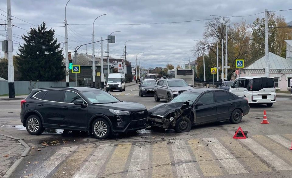 Три человека, в том числе 2-летняя девочка, пострадали в ДТП на западе Тамбова