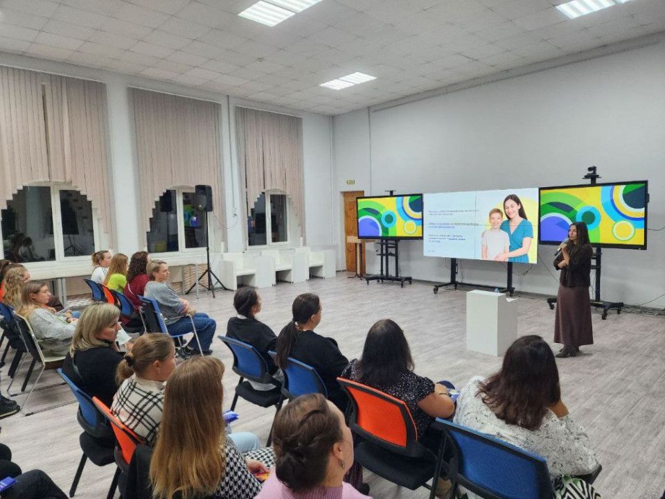 14 октября в областном Центре развития творчества детей и юношества состоялась открытая лекция для родителей