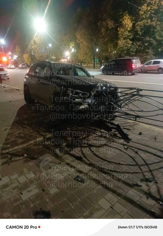 Глава администрации Тамбова поднял вопрос компенсации ущерба муниципалитету от водителей, попавших в ДТП и тем самым повредивших городское имущество