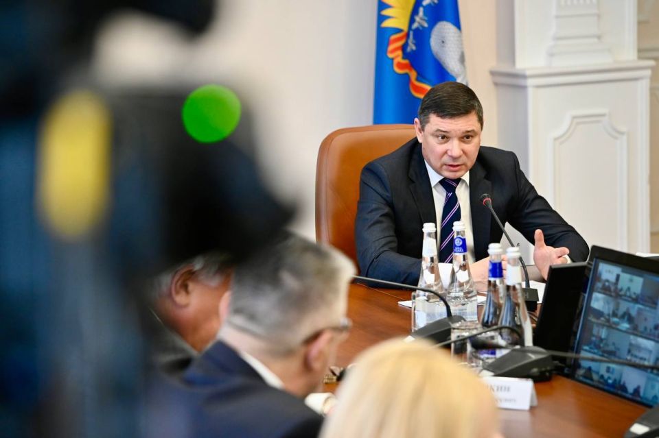 Евгений Первышов: На оперативном совещании обсудили работу по наполнению реестра объектов недвижимости в Тамбовской области сведениями о недвижимости и работу муниципалитетов с выморочным и бесхозяйным имуществом