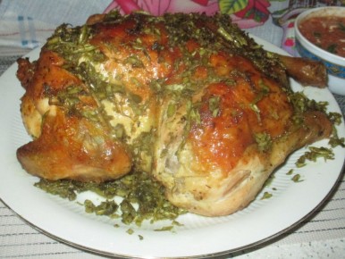 Курица с чесночными стрелками: нежное сочетание для идеального ужина