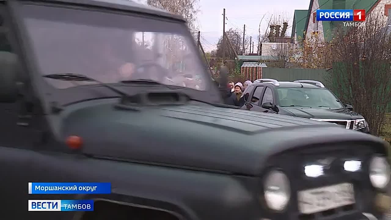 Не то что на машине — пешком не всегда получается спокойно добраться до остановки