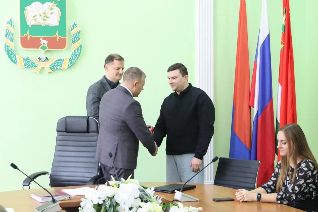 Врач мичуринской больницы по муниципальной программе получил служебную квартиру