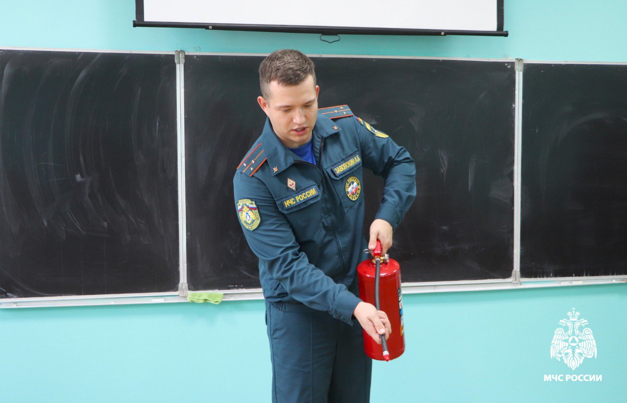 Крепкие знания — залог безопасности Крепкие знания — залог безопасности