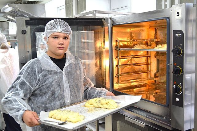 С 27 октября по 14 ноября на базе 19 колледжей и техникумов региона по проекту «Билет в будущее» проходят профессиональные пробы для старшеклассников С 27 октября по 14 ноября на базе 19 колледжей и техникумов региона по проекту «Билет в будущее» проходят профессиональные пробы для старшеклассников