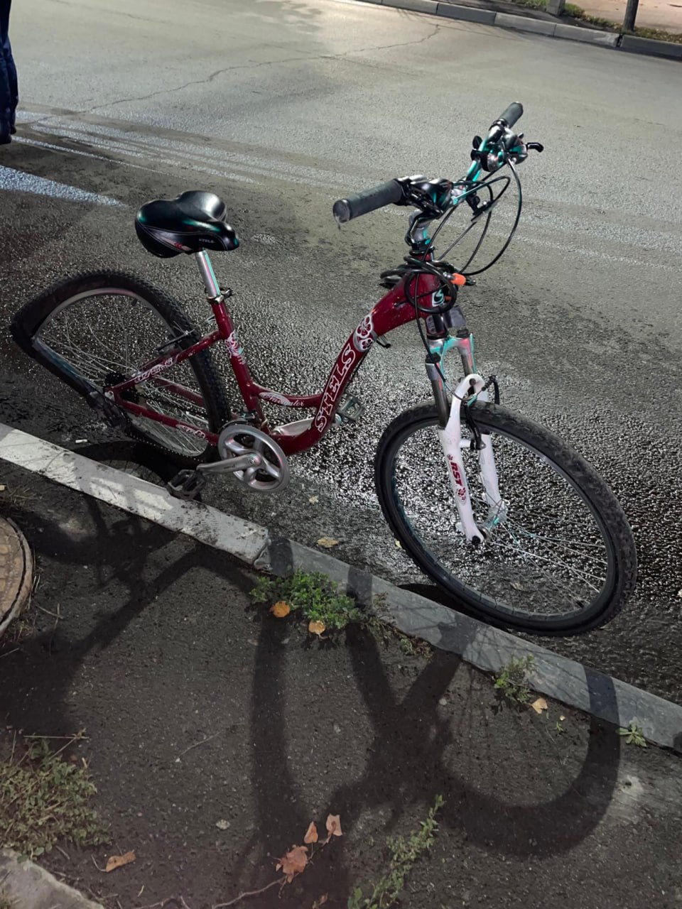 28 октября в восемь часов вечера в районе дома №72 по улице Карла Маркса города Тамбова, водитель автомобиля «ВАЗ 2107», молодой человек 2003 года рождения, не обеспечил необходимую безопасную дистанцию и допустил наезд на... 28 октября в восемь часов вечера в районе дома №72 по улице Карла Маркса города Тамбова, водитель автомобиля «ВАЗ 2107», молодой человек 2003 года рождения, не обеспечил необходимую безопасную дистанцию и допустил наезд на...