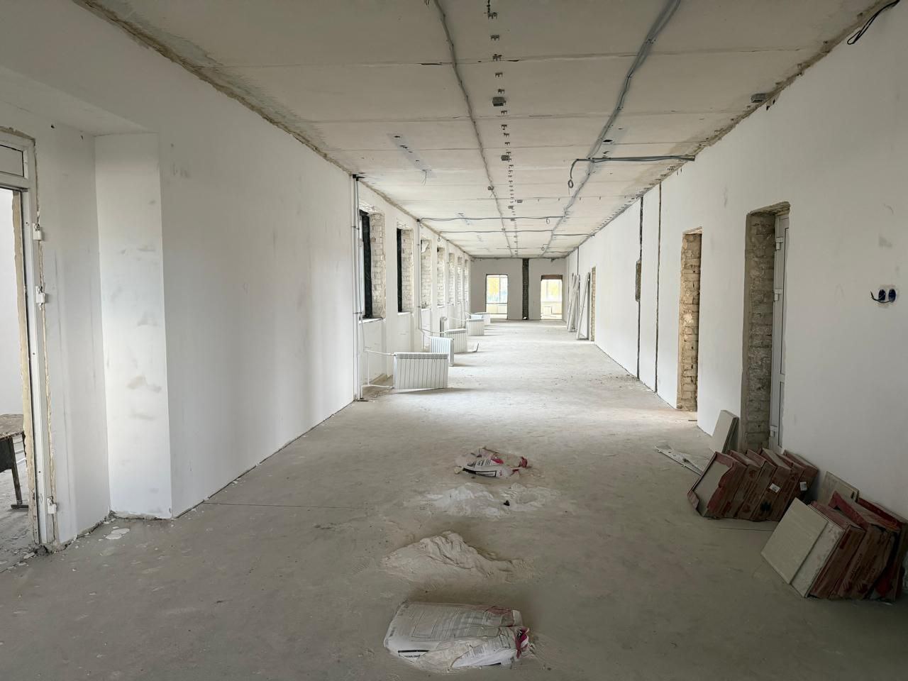 Глава регионального Министерства образования Татьяна Котельникова проверила ход капитального ремонта в двух школах Тамбовского округа