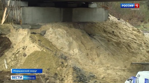 В Тамбовской области продолжают обновлять мосты через местные реки