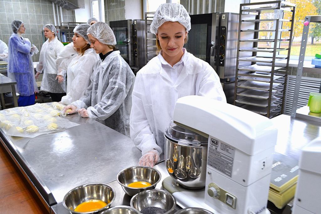 С 27 октября по 14 ноября на базе 19 колледжей и техникумов региона по проекту «Билет в будущее» проходят профессиональные пробы для старшеклассников С 27 октября по 14 ноября на базе 19 колледжей и техникумов региона по проекту «Билет в будущее» проходят профессиональные пробы для старшеклассников