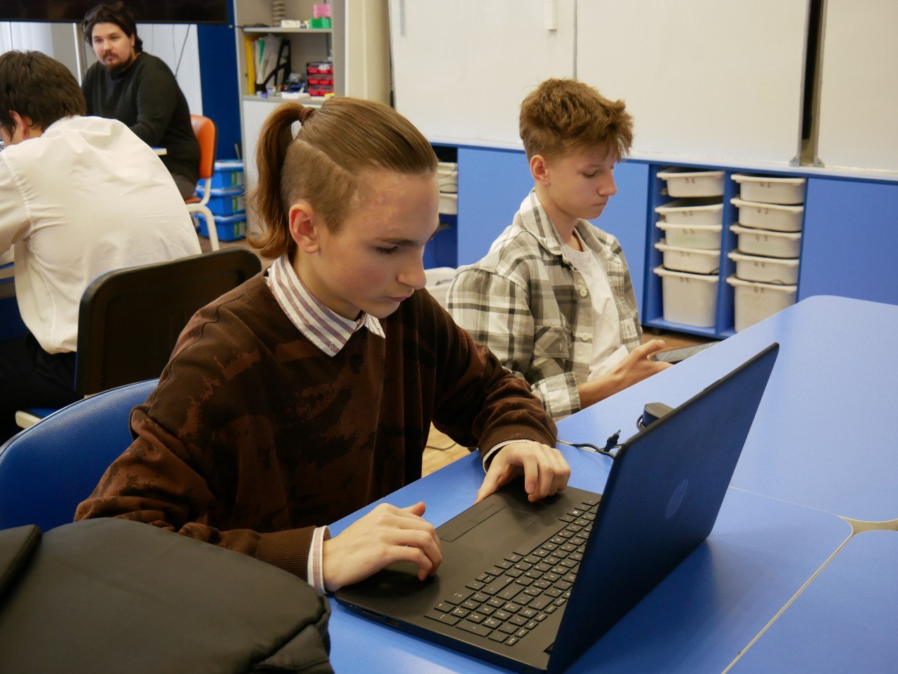 Очный этап областного чемпионата «СмартКвант» проходит с 29 по 31 октября на базе детского технопарка «Кванториум-Тамбов», который был создан в рамках нацпроекта «Образование» Очный этап областного чемпионата «СмартКвант» проходит с 29 по 31 октября на базе детского технопарка «Кванториум-Тамбов», который был создан в рамках нацпроекта «Образование»