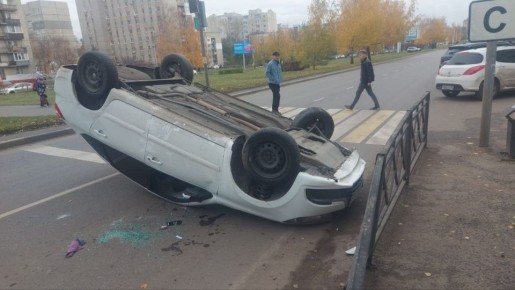 На улице Рылеева в Тамбове перевернулся автомобиль