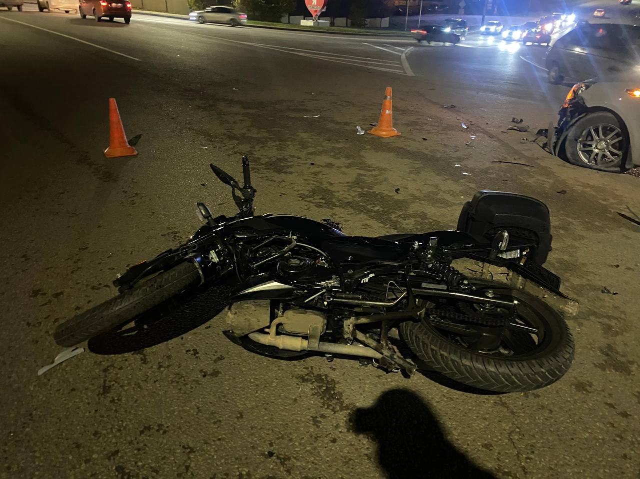 29 октября в 17 часов 35 минут в районе дома №6 «В» по улице Степана Разина города Тамбова, водитель автомобиля «Kia Rio», женщина 1994 года рождения, на нерегулируемом перекрестке неравнозначных дорог не предоставила... 29 октября в 17 часов 35 минут в районе дома №6 «В» по улице Степана Разина города Тамбова, водитель автомобиля «Kia Rio», женщина 1994 года рождения, на нерегулируемом перекрестке неравнозначных дорог не предоставила...