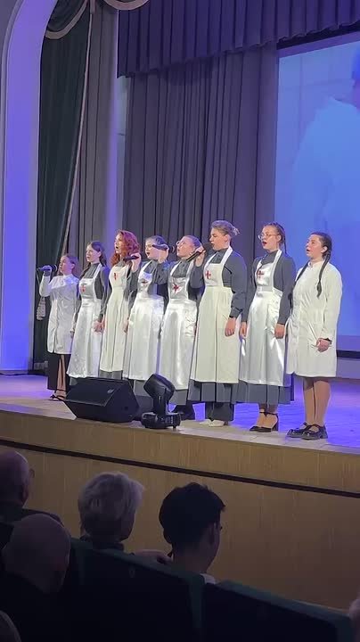 Будущих медиков из Тамбовского областного медицинского колледжа посвятили в студенты