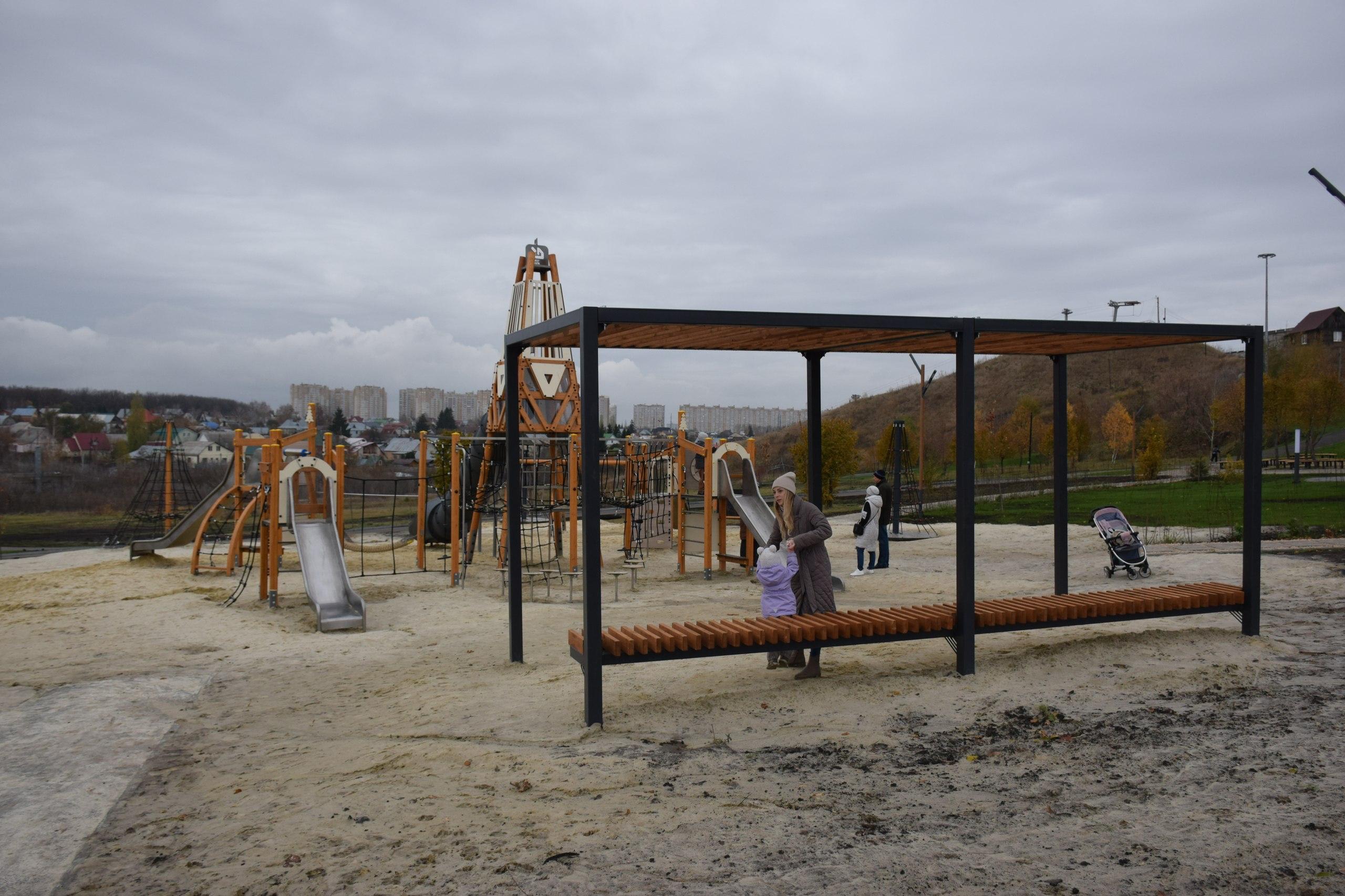 В Тамбове завершили строительство нового парка «Ласки» В Тамбове завершили строительство нового парка «Ласки»