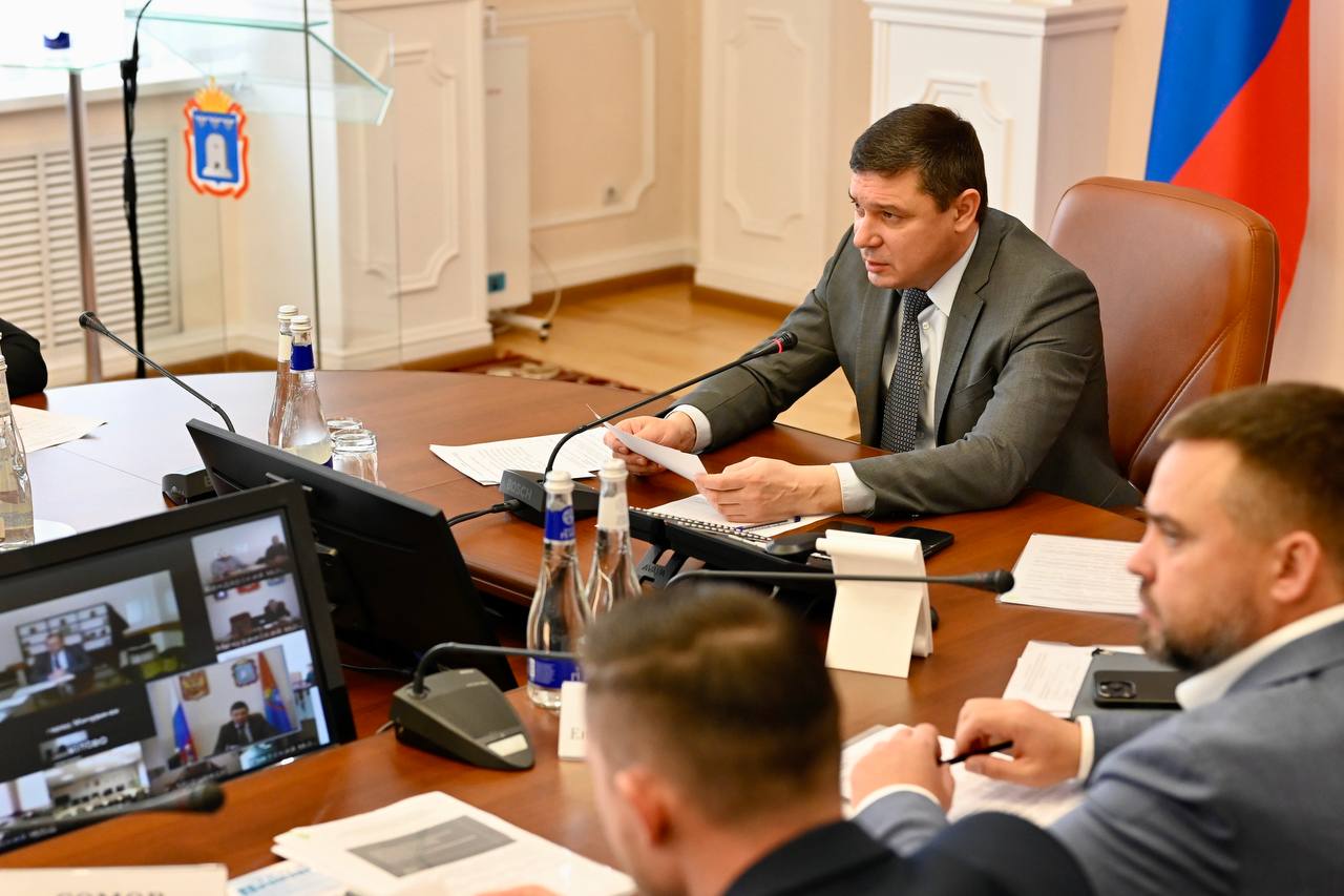 Глава области Евгений Первышов провел совещание с главами муниципалитетов и экологами о работе гидротехнических сооружений (ГТС), расположенных на территории региона Глава области Евгений Первышов провел совещание с главами муниципалитетов и экологами о работе гидротехнических сооружений (ГТС), расположенных на территории региона