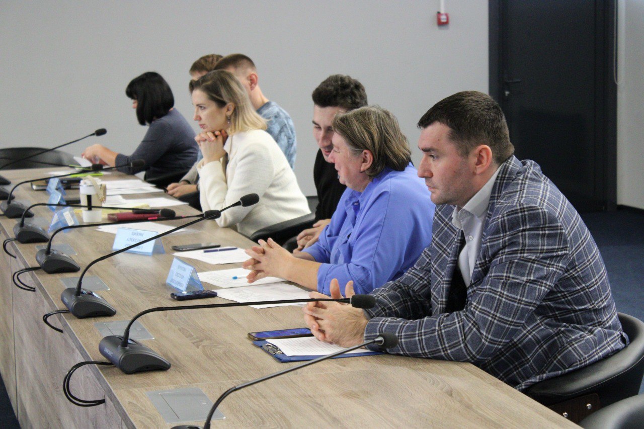 1 ноября в Стромов-центре состоялось заседание конкурсной комиссии ежегодного областного конкурса грантов молодым ученым 1 ноября в Стромов-центре состоялось заседание конкурсной комиссии ежегодного областного конкурса грантов молодым ученым