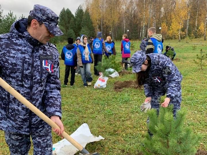 В Центральном округе Росгвардии прошли мероприятия, посвященные Дню народного единства В Центральном округе Росгвардии прошли мероприятия, посвященные Дню народного единства