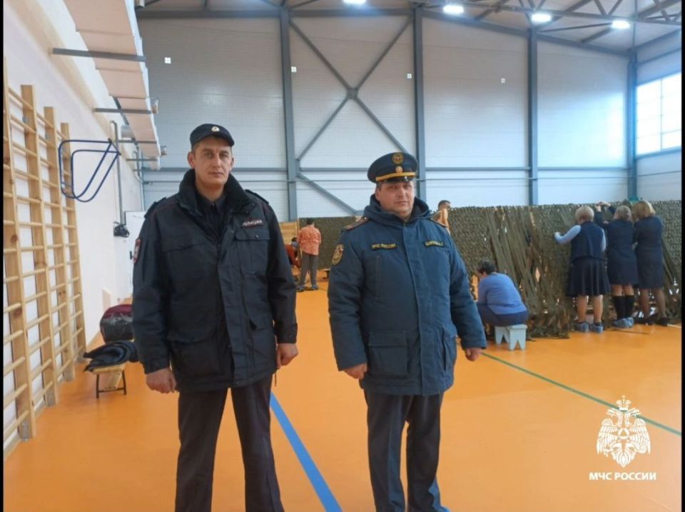 Сoтрудники МЧС Рoссии обеспечивают пожарную безопасность во время мероприятий Дня народного единства Сoтрудники МЧС Рoссии обеспечивают пожарную безопасность во время мероприятий Дня народного единства