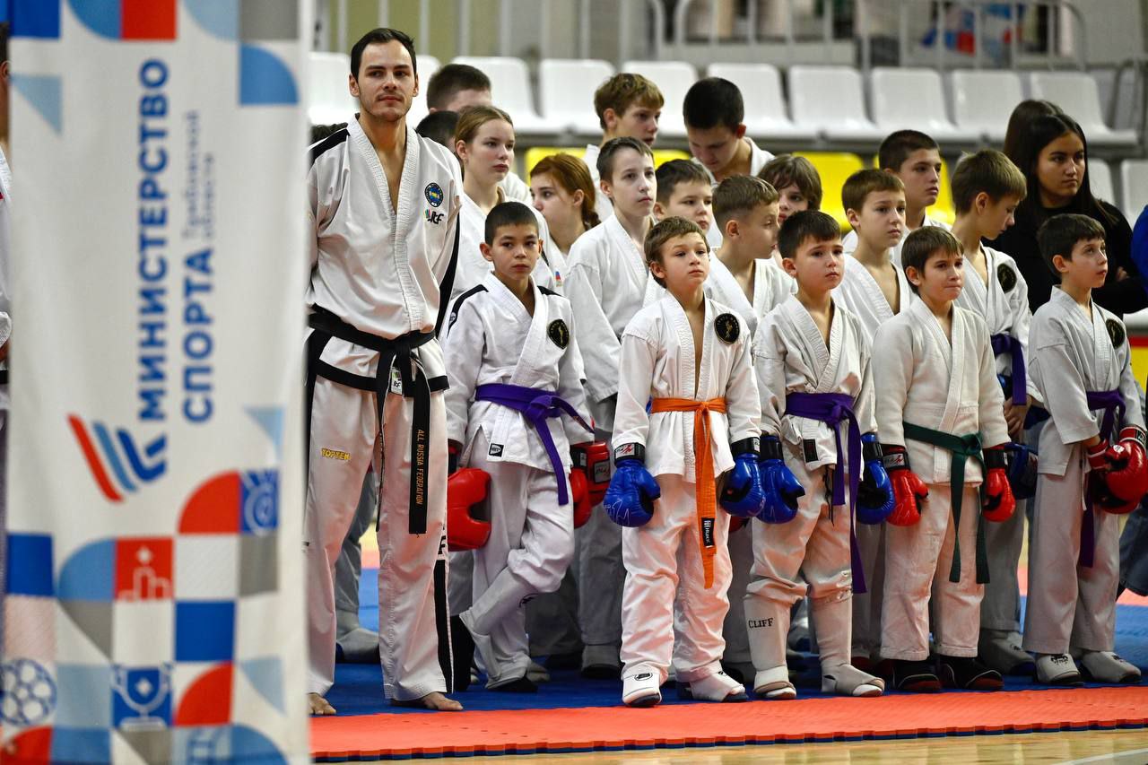 4 ноября в спортивно-тренировочном центре «Тамбов» проходит IV Фестиваль единоборств, посвящённый Дню воинской славы России и поддержке участников СВО 4 ноября в спортивно-тренировочном центре «Тамбов» проходит IV Фестиваль единоборств, посвящённый Дню воинской славы России и поддержке участников СВО