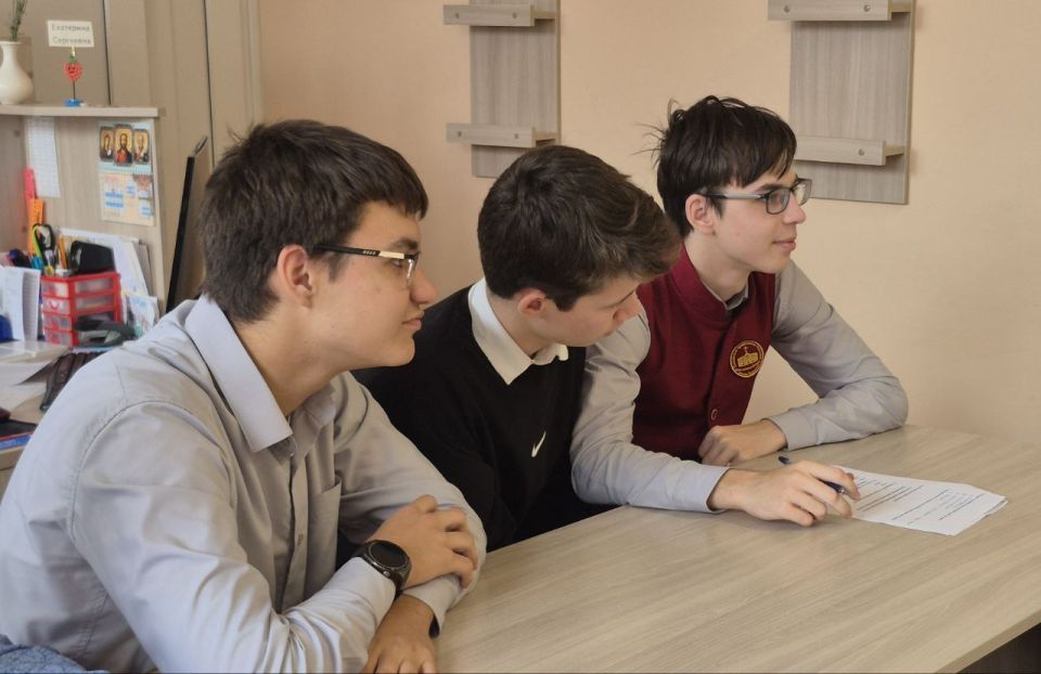 Представитель СУ СК России по Тамбовской области приняла участие в патриотическом квесте, посвященном Дню народного единства Представитель СУ СК России по Тамбовской области приняла участие в патриотическом квесте, посвященном Дню народного единства