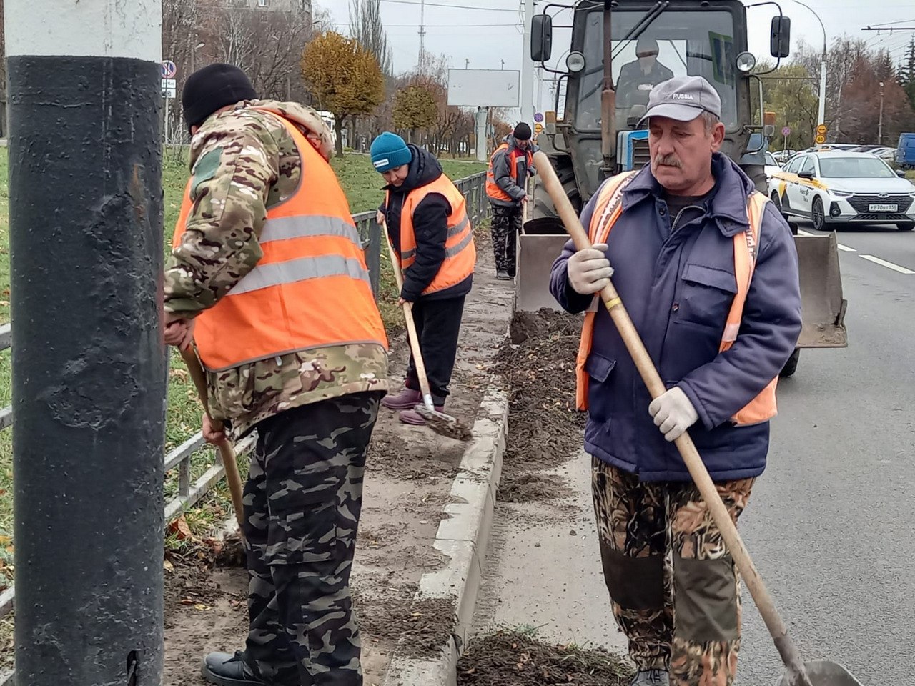 Службы городского хозяйства на ежедневной основе наводят чистоту и порядок в Тамбове Службы городского хозяйства на ежедневной основе наводят чистоту и порядок в Тамбове
