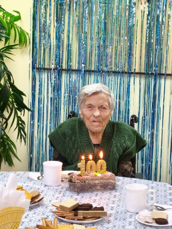 Труженица тыла Антонина Попова из Тамбовской области отметила 100-летний день рождения Труженица тыла Антонина Попова из Тамбовской области отметила 100-летний день рождения