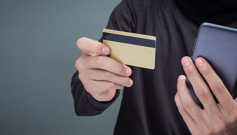 Тамбовчанин перевёл на счета мошенников более 5 миллионов рублей