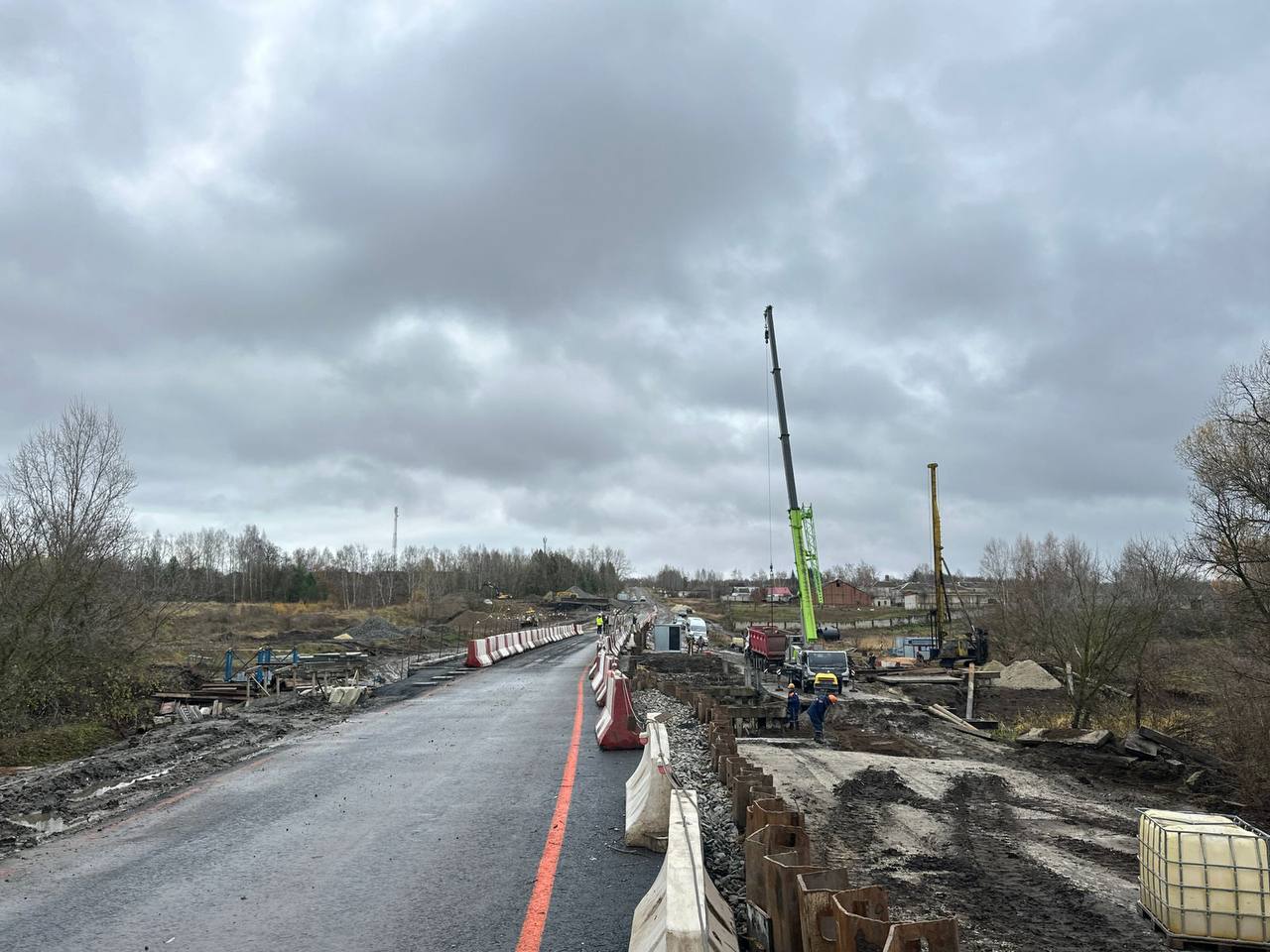 В Тамбовской области завершили устройство первого этапа опор моста через реку Разазовка В Тамбовской области завершили устройство первого этапа опор моста через реку Разазовка