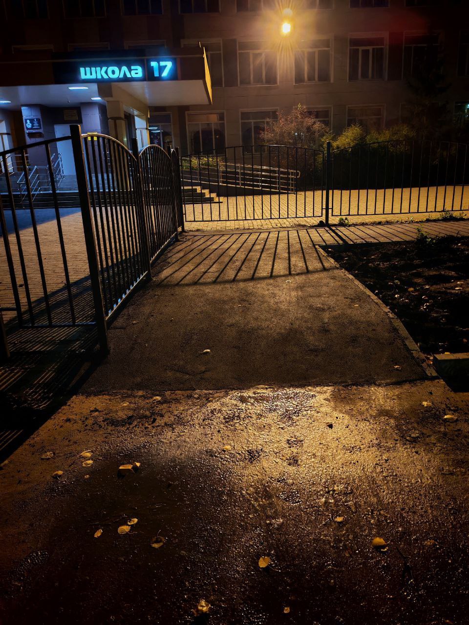 В школах Тамбова продолжают принимать меры для повышения безопасности В школах Тамбова продолжают принимать меры для повышения безопасности