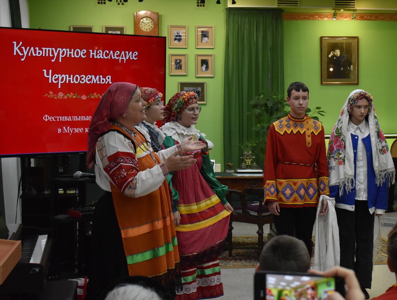 В Тамбове в рамках межрегионального музейного проекта «Музей в гостях у музея» прошли фестивальные встречи «Культурное наследие Черноземья», в котором приняли участие гости из Воронежа и Москвы В Тамбове в рамках межрегионального музейного проекта «Музей в гостях у музея» прошли фестивальные встречи «Культурное наследие Черноземья», в котором приняли участие гости из Воронежа и Москвы