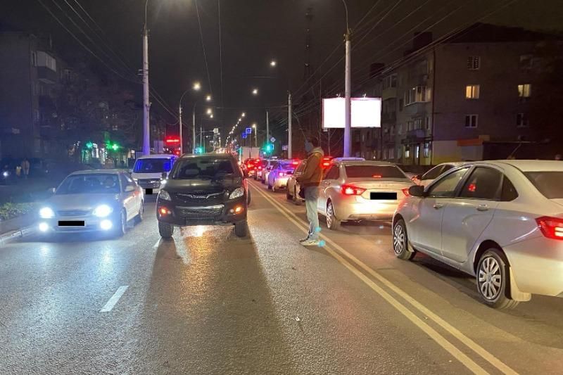 На севере Тамбова женщина попала под колёса автомобиля