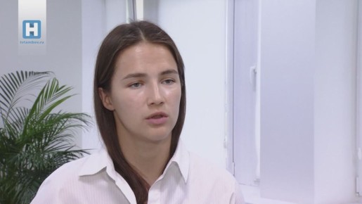 В правительстве Тамбовской области поздравили женскую команду «Академия футбола» с серебром чемпионата Первой лиги (6+)