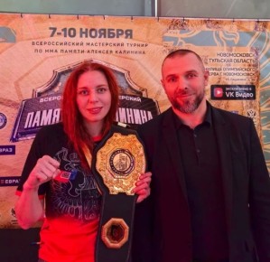 Спортсменка из Тамбова завоевала две медали на турнире по смешанным единоборствам