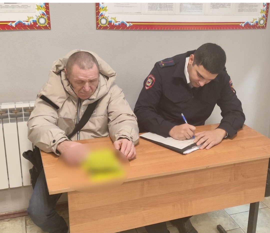 В центре Тамбова задержан расклейщик объявлений в неустановленных местах