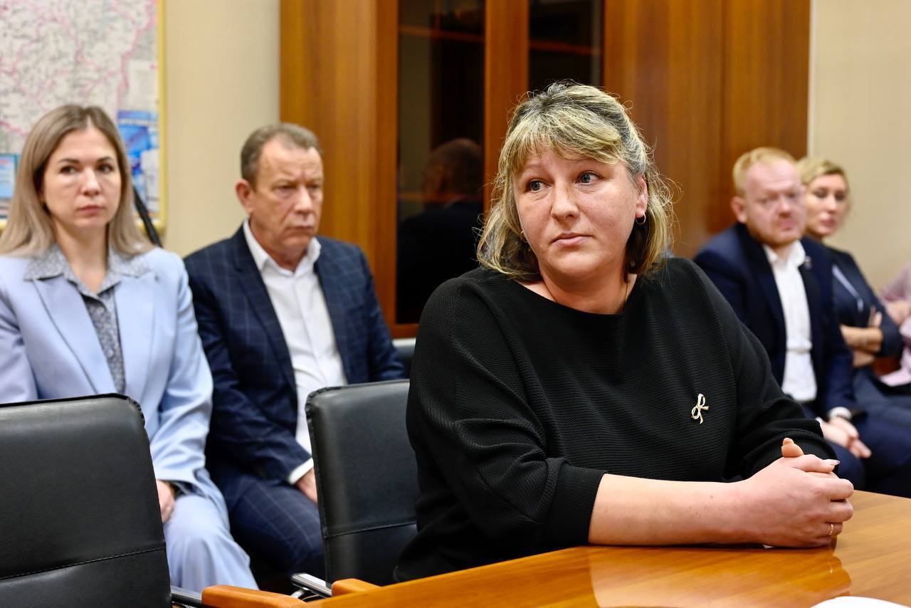 Глава Тамбовской области Евгений Первышов провел прием граждан от имени президента Российской Федерации Владимира Путина Глава Тамбовской области Евгений Первышов провел прием граждан от имени президента Российской Федерации Владимира Путина