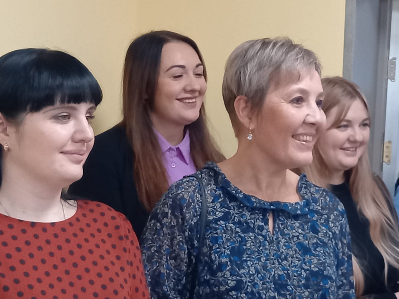 День открытых дверей для родителей учеников, выпускников и ветеранов педагогического труда прошел сегодня в школе №35 День открытых дверей для родителей учеников, выпускников и ветеранов педагогического труда прошел сегодня в школе №35