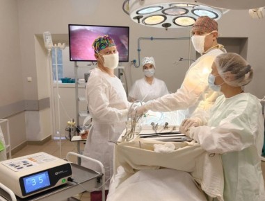 Тамбовские хирурги провели уникальную операцию с помощью ультразвукового скальпеля