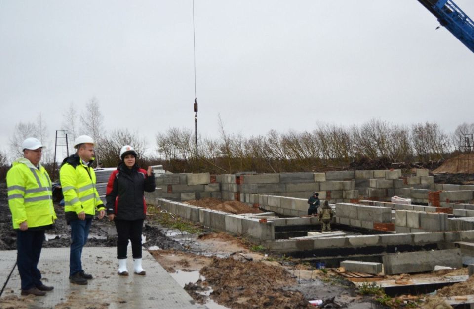 В Рассказовском округе ведут строительство школы