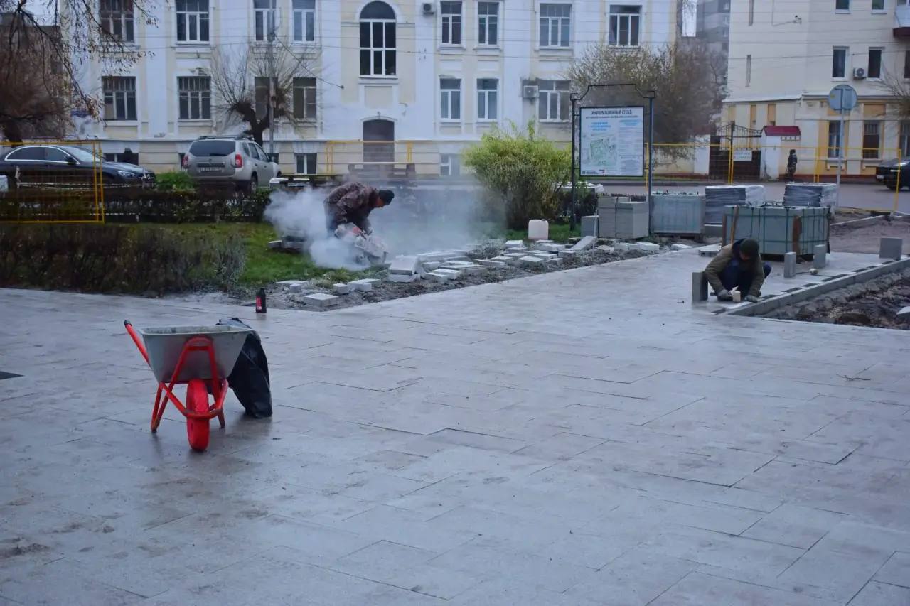 Максим Косенков: Провел сегодня выездное совещание на мемориале «Вечная слава», где идет масштабная реконструкция монумента и обновление прилегающей территории Максим Косенков: Провел сегодня выездное совещание на мемориале «Вечная слава», где идет масштабная реконструкция монумента и обновление прилегающей территории