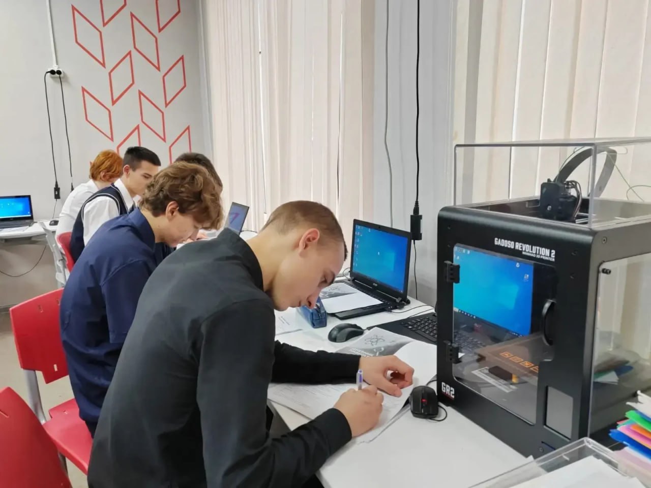 Тамбовская область присоединилась к всероссийскому образовательному проекту «Наука в регионы» (0+) Тамбовская область присоединилась к всероссийскому образовательному проекту «Наука в регионы» (0+)