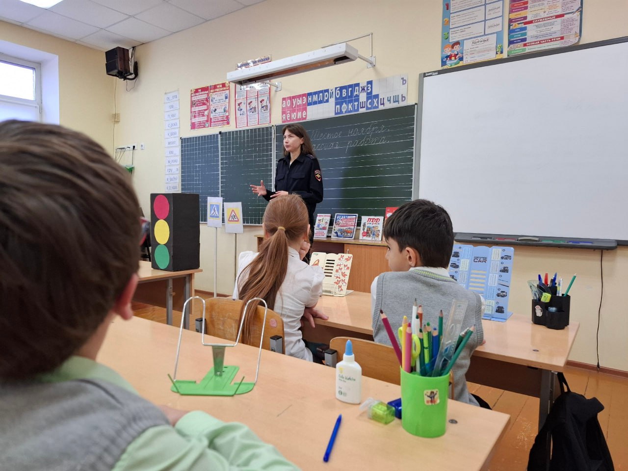 Классный час по профилактике дорожного травматизма в МАОУ СОШ №1 «Школа Сколково-Тамбов» Классный час по профилактике дорожного травматизма в МАОУ СОШ №1 «Школа Сколково-Тамбов»