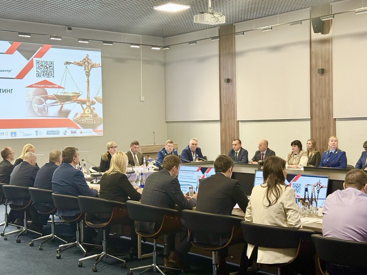 Сегодня прокурор Тамбовской области Андрей Кулагин принял участие в конференции для предпринимателей «ЗАБИЗНЕС: рейтинг регионов. Тамбовская область», организованной АНО «Платформа для работы с обращениями предпринимателей...