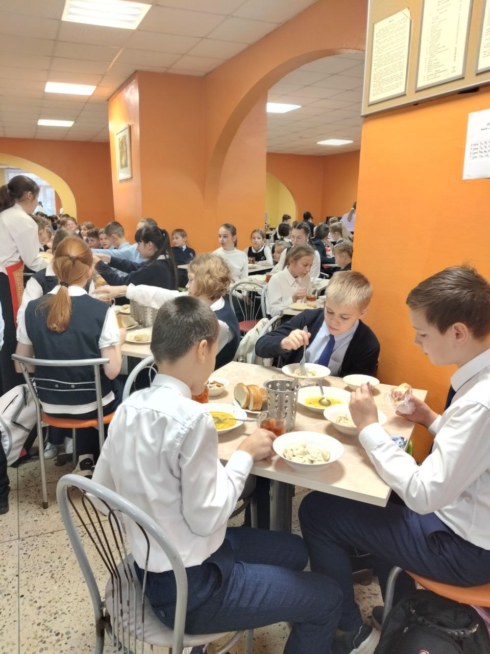 В Тамбове регулярно проводится контроль качества питания в школьных столовых