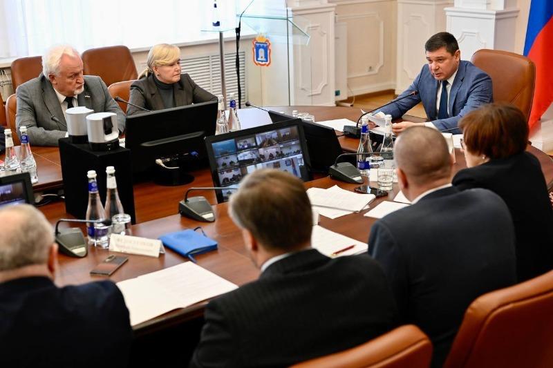 Неделя с Евгением Первышовым: итоги ремонта дорог и исполнения бюджета